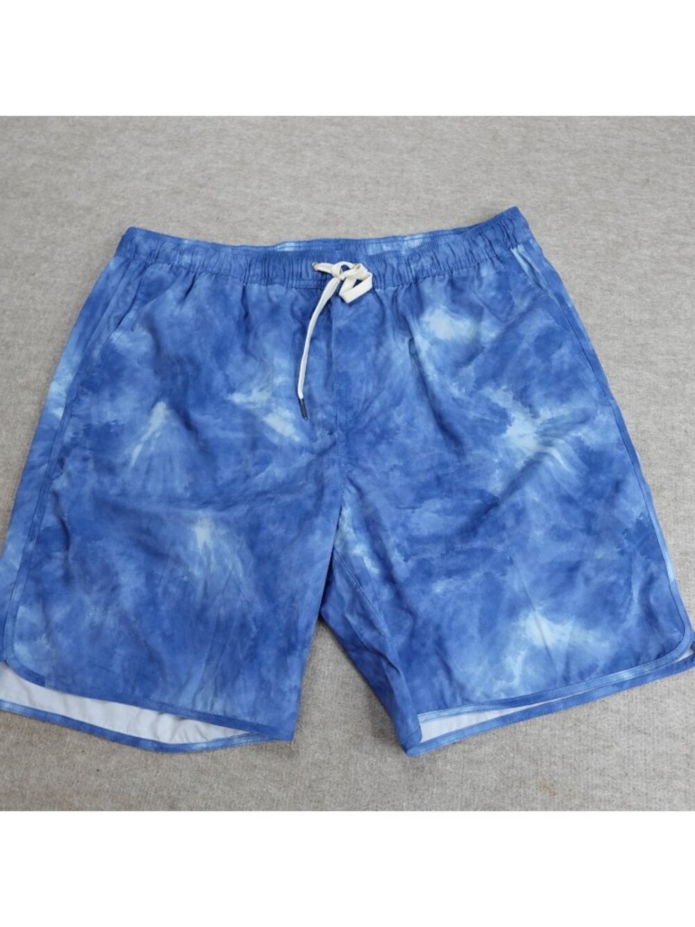 Fair Harbor Swim Shorts 2XL Blue Tie Dye Swim Stretch Waist Lined 7.5" in